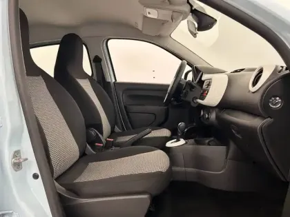 Photo 13 Renault Twingo  III E-Tech