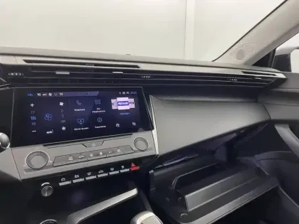 Photo 27 Peugeot 308  PureTech 130ch S&S BVM6