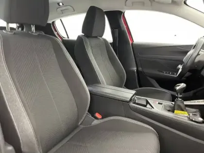 Photo 26 Peugeot 308  PureTech 130ch S&S BVM6