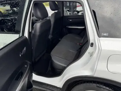 Photo 17 Suzuki Vitara  1.4 Boosterjet Hybrid