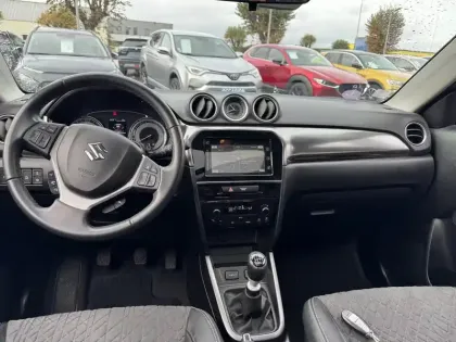 Photo 12 Suzuki Vitara  1.4 Boosterjet Hybrid