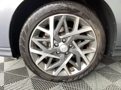 Photo 8 Hyundai Kona  1.6 GDi Hybrid