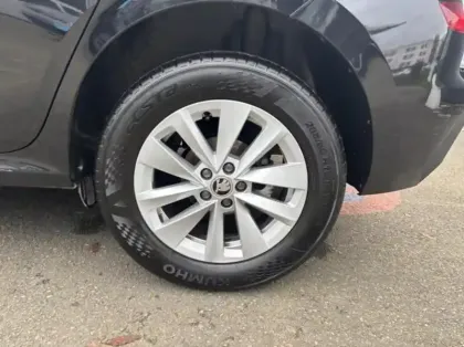 Photo 8 Skoda Kamiq  1.0 TSI Evo 2 116ch Selection DSG7