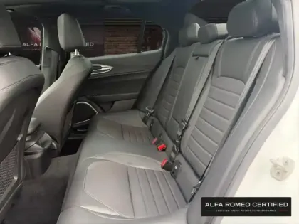 Photo 12 Alfa Romeo Giulia  2.2 JTD 190ch Sprint AT8 MY21
