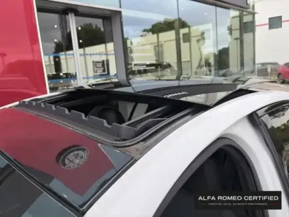 Photo 11 Alfa Romeo Giulia  2.2 JTD 190ch Sprint AT8 MY21