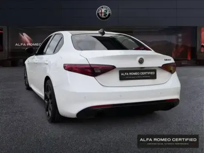 Photo 6 Alfa Romeo Giulia  2.2 JTD 190ch Sprint AT8 MY21