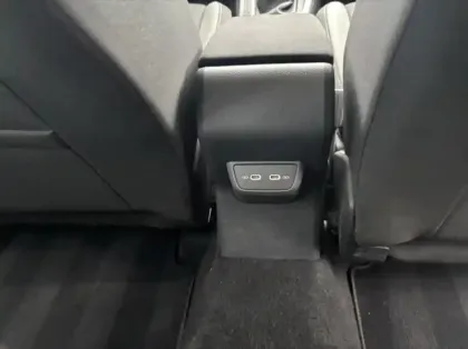 Photo 13 Volkswagen Taigo  1.0 TSI 110ch Life