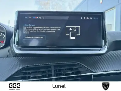 Photo 16 Peugeot 208  PureTech 100 S&S BVM6