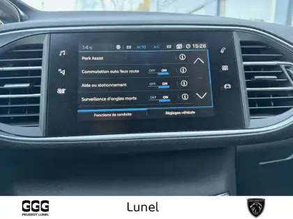 Photo 18 Peugeot 308  PureTech 130ch S&S EAT8