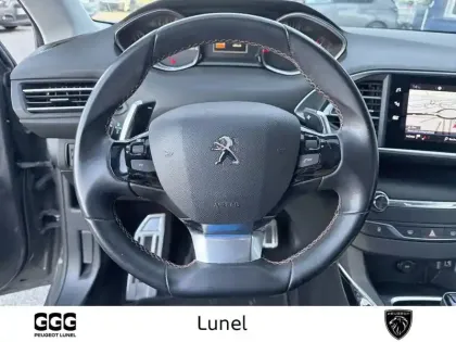 Photo 12 Peugeot 308  PureTech 130ch S&S EAT8