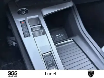 Photo 19 Peugeot 308  BlueHDi 130ch S&S EAT8