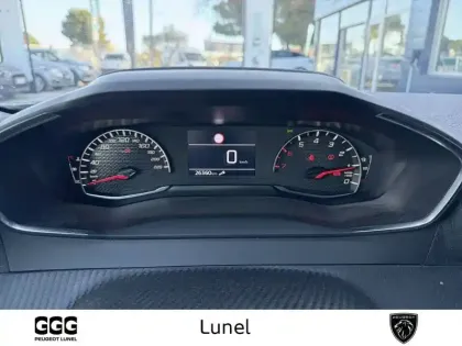 Photo 13 Peugeot 2008  PureTech 100 S&S BVM6