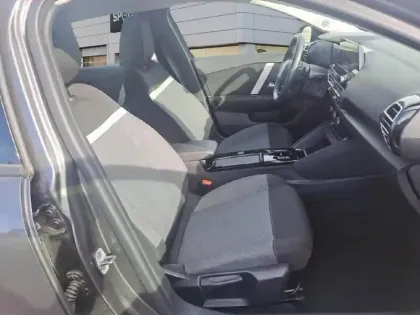 Photo 8 Citroën C4  BlueHDi 130 S&S EAT8 Feel Pack