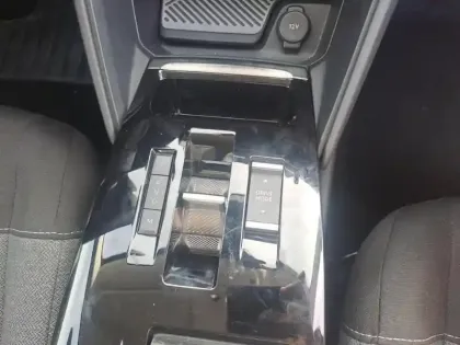 Photo 23 Citroën C4  BlueHDi 130 S&S EAT8 Feel Pack