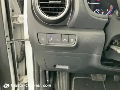 Photo 16 Hyundai Kona  1.6 CRDi 136 DCT-7 Executive