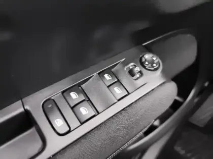 Photo 19 Citroën C3 Aircross  PureTech 130 S&S EAT6 Shine Pack