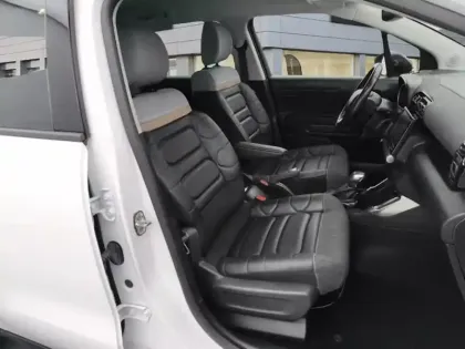 Photo 8 Citroën C3 Aircross  PureTech 130 S&S EAT6 Shine Pack