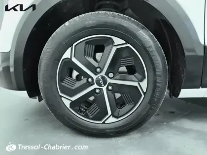 Photo 14 Kia Niro  1.6 GDi 141 ch HEV DCT6 Active