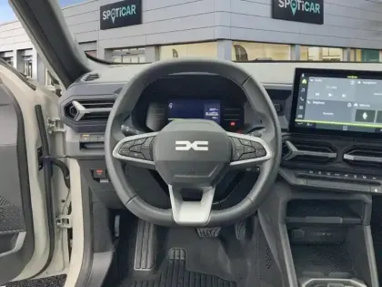 Photo 11 Dacia Duster  Mild Hybrid 140 Journey