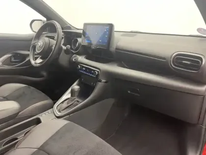 Photo 19 Toyota Yaris Hybride 116h GR SPORT 1.5 116 ch