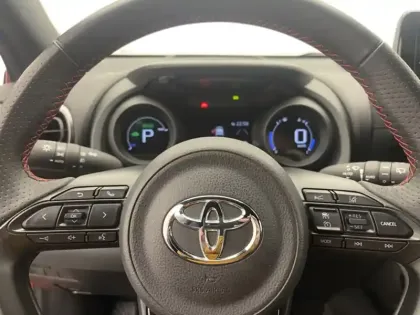 Photo 13 Toyota Yaris Hybride 116h GR SPORT 1.5 116 ch