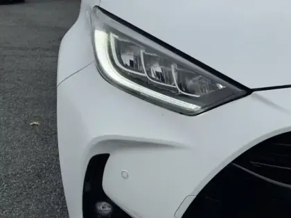 Photo 13 Toyota Yaris Hybride 116h Design / Pack Confort 1.5 116 ch