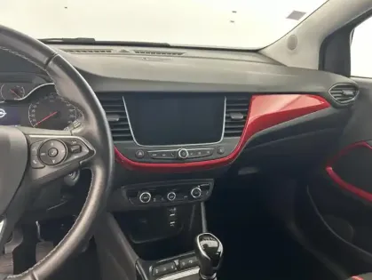 Photo 17 Opel Crossland 1.5 D 110ch GS Line Suréquipé + Attelage