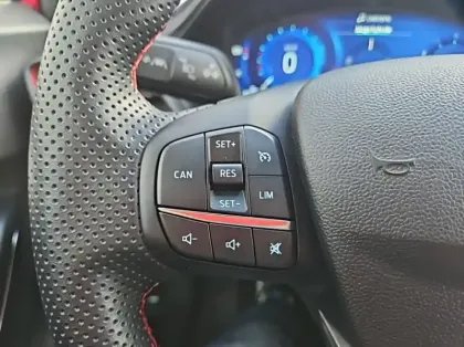 Photo 15 Ford Puma 1.0 Flexifuel 125ch S&S mHEV ST-Line X