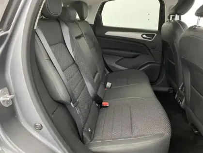 Photo 25 Renault Arkana 1.6 E-Tech 145ch Intens