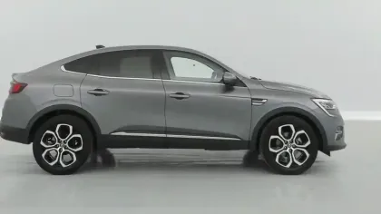 Photo 5 Renault Arkana 1.6 E-Tech 145ch Intens