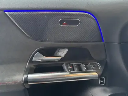 Photo 9 Mercedes GLA 200 d AMG Line Classe / H247 Lin