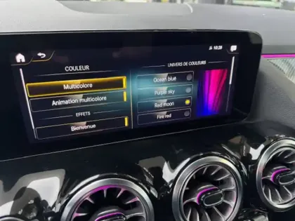 Photo 11 Mercedes GLA 200 d AMG Line Classe / H247 Lin