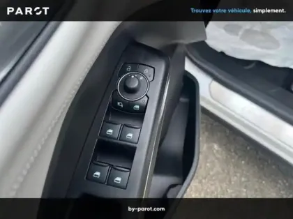 Photo 5 Ford Puma Gen-E 168ch Standard Range 43 kWh Premium