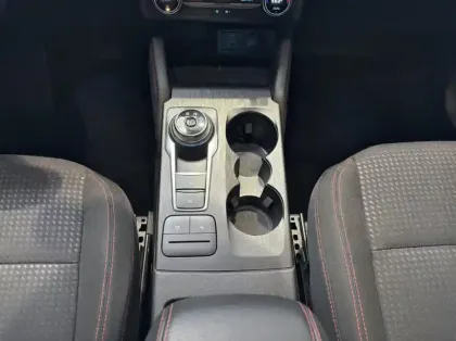 Photo 7 Ford Kuga 2.5 Duratec 190ch FHEV E85 ST-Line BVA