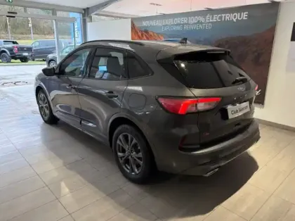 Photo 12 Ford Kuga 2.5 Duratec 190ch FHEV E85 ST-Line BVA