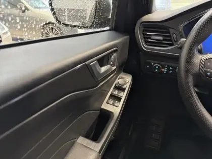 Photo 5 Ford Kuga 2.5 Duratec 190ch FHEV E85 ST-Line BVA