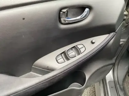 Photo 5 Nissan Leaf 150ch 40kWh Acenta 22