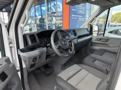 Photo 26 Volkswagen Crafter  Fg 35 L3H3 2.0 TDI 140ch Business Traction BVA8