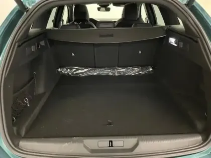 Photo 11 Peugeot 308  SW 1.2 Hybrid 145ch GT e-DCS6