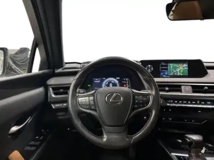 Photo 10 Lexus UX  250h 4WD Le MY20