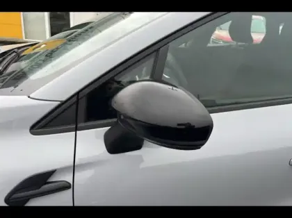 Photo 9 Renault Captur  1.6 E-Tech full hybrid 145ch Evolution