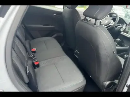 Photo 13 Renault Captur  1.6 E-Tech full hybrid 145ch Evolution