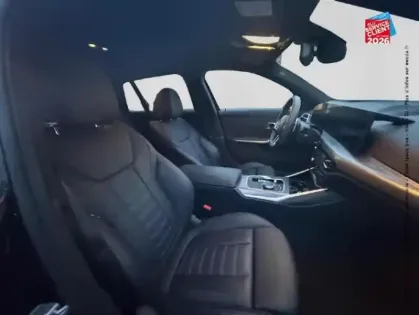 Photo 19 BMW Serie 3 Série 3 Touring 320dA xDrive 190ch M Sport