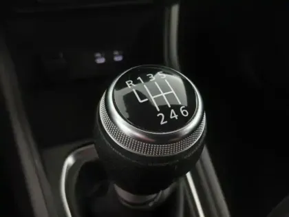 Photo 8 Renault Captur  1.0 TCe 90ch Evolution