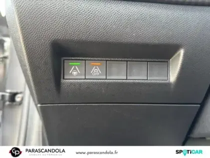 Photo 12 Peugeot 208 Gén. II Ph1 NG GT 5