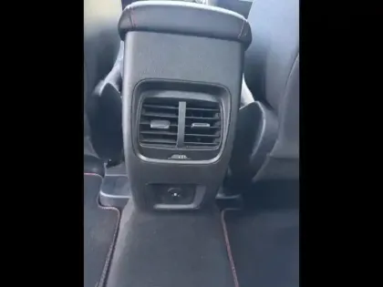 Photo 11 Ford Kuga  2.5 Duratec 180ch Hybrid FlexiFuel ST-Line Powershift