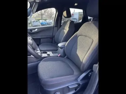 Photo 7 Ford Kuga  2.5 Duratec 180ch Hybrid FlexiFuel ST-Line Powershift