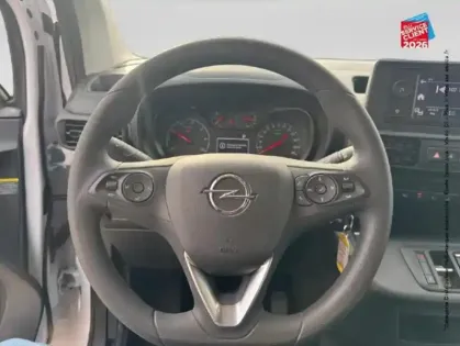 Photo 26 Opel Combo Cargo  M 800kg Electrique 136ch Batterie 51 kWh