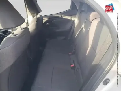 Photo 25 Toyota Yaris  116h Design 5p