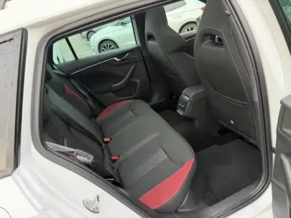 Photo 8 Skoda Kamiq  1.5 TSI Evo 2 150ch ACT Monte Carlo DSG7